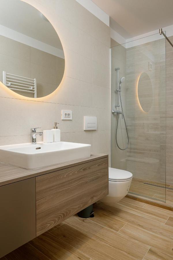 Ada Homes Coresi 707 브라쇼브 외부 사진